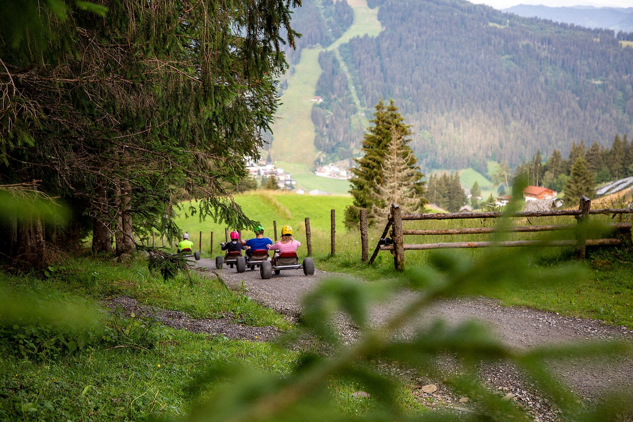 <p>A mountain cart tour is a must during an active vacation in Flachau.</p>